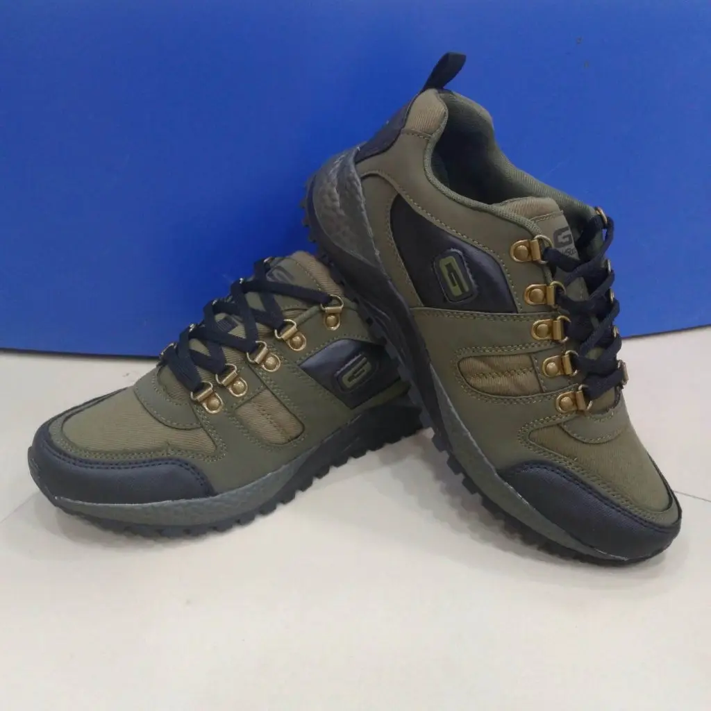 Goldstar Trekking Shoes Model 402 olive